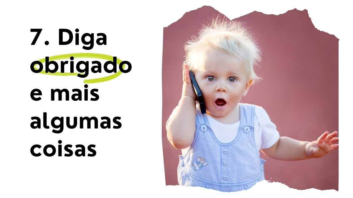 Bebê ao telefone